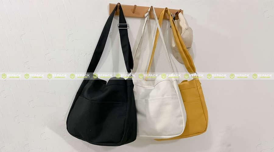 Màu sắc bắt mắt của túi đeo chéo vải canvas