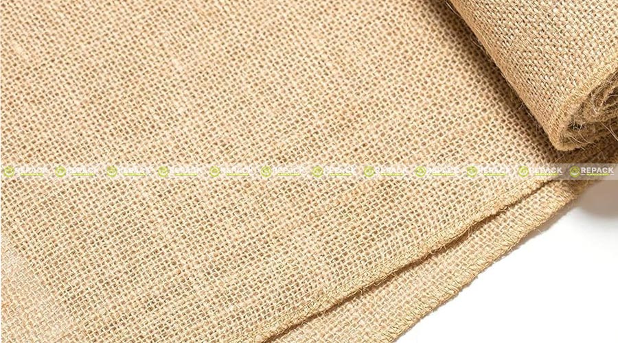 Chất liệu vải đay mộc mạc, thân thiện môi trường Chất liệu vải đay mộc mạc, thân thiện môi trường
