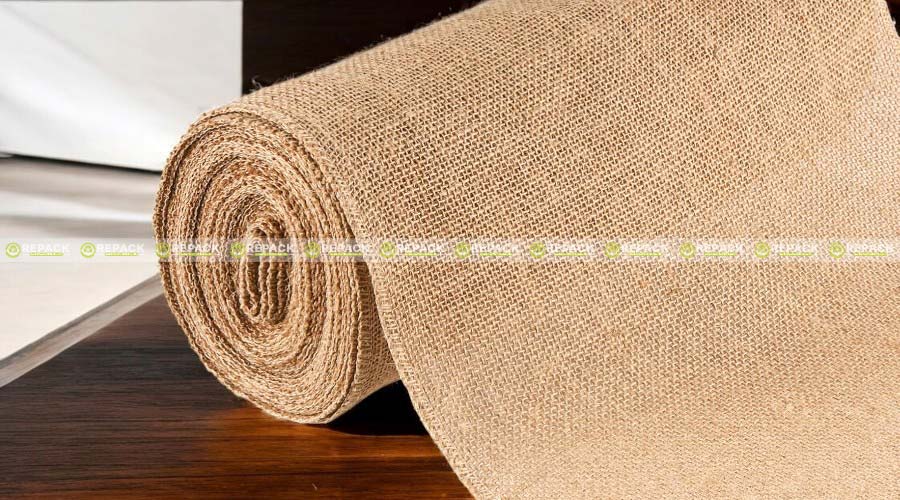Vải đay được đóng gói thành dạng cuộn chắc chắn Vải đay được đóng gói thành dạng cuộn chắc chắn