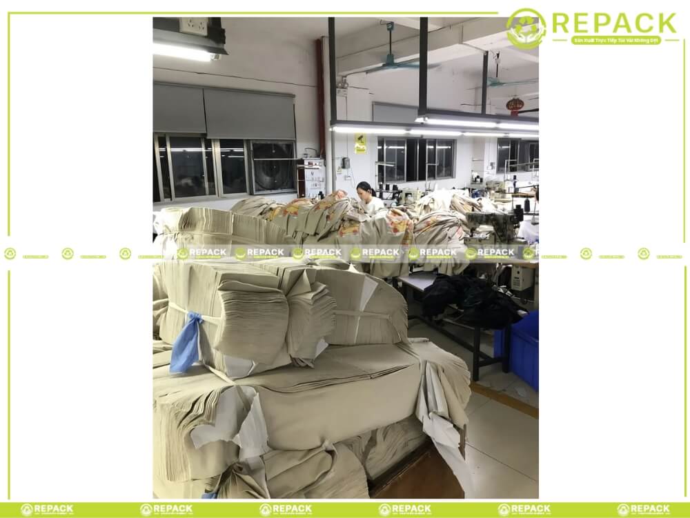 quy trình sản xuất túi vải không dệt tại xưởng