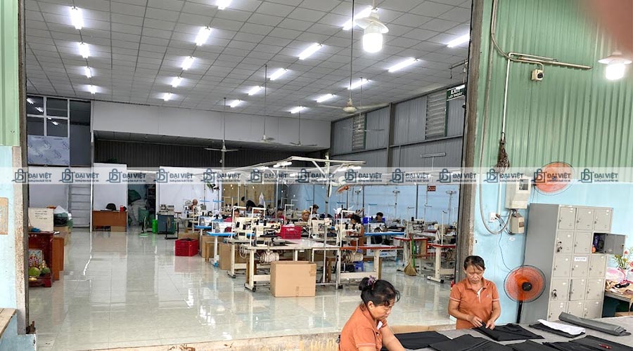 Đội ngũ thợ may Đại Việt tay nghề cao đáp ứng mọi đơn hàng