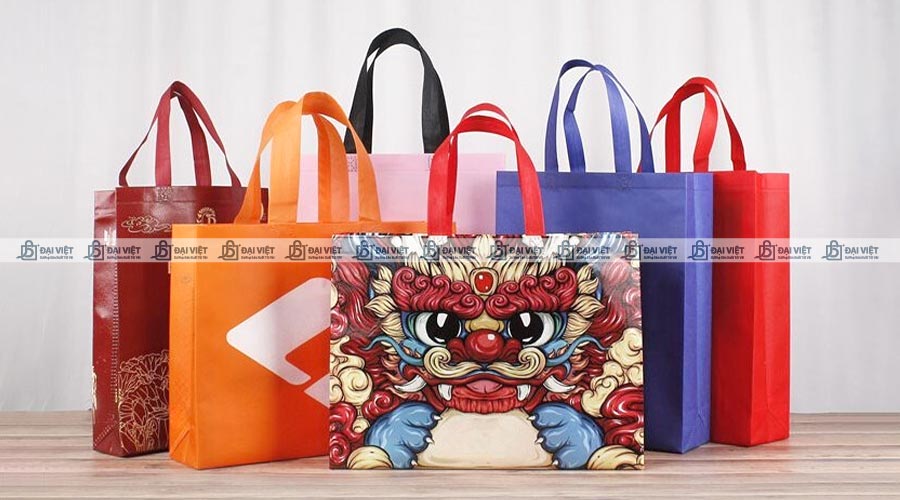 Kích thước lớn nhỏ khác nhau của túi vải không dệt hình hộp