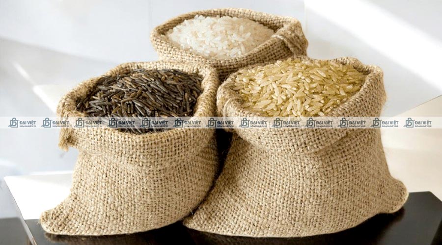 Màu nâu vàng tự nhiên của bao tải đay