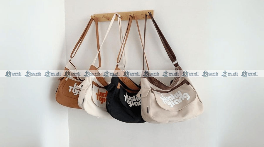 Mẫu túi đeo chéo nữ vải canvas