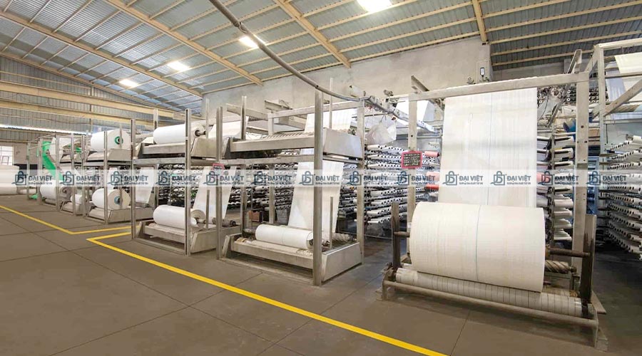 Quy trình sản xuất hiện đại khép kín tại xưởng Đại Việt