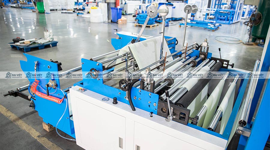 Quy trình sản xuất túi vải áp dụng máy móc công nghệ hiện đại