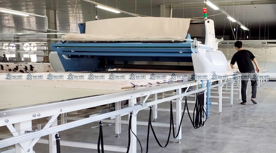 Quy trình sản xuất túi vải hiện đại, khép kín tại xưởng Đại Việt
