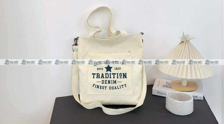 Túi vải canvas đeo chéo in lụa truyền thống