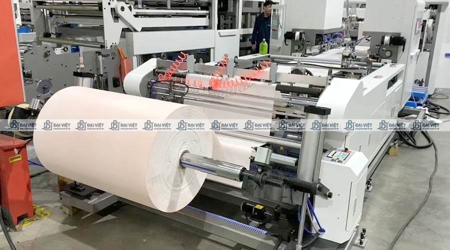 Túi vải canvas đựng ly được sản xuất trên dây chuyền hiện đại