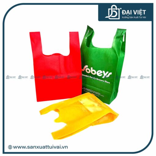 mẫu túi vải không dệt T-shirt